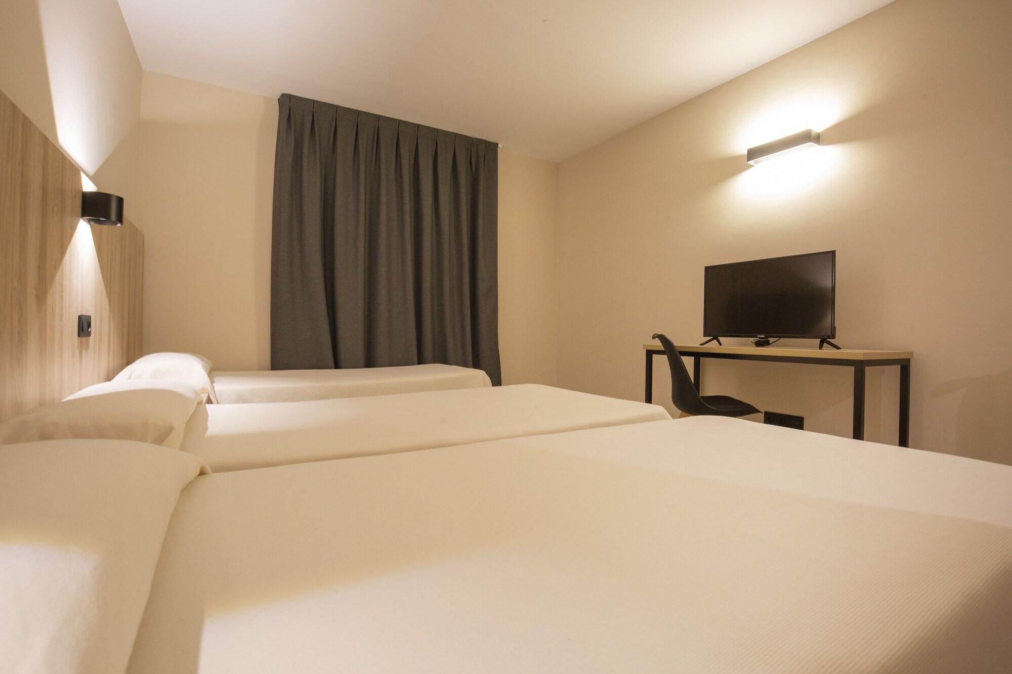 Hotel Ενκάμπ Εξωτερικό φωτογραφία