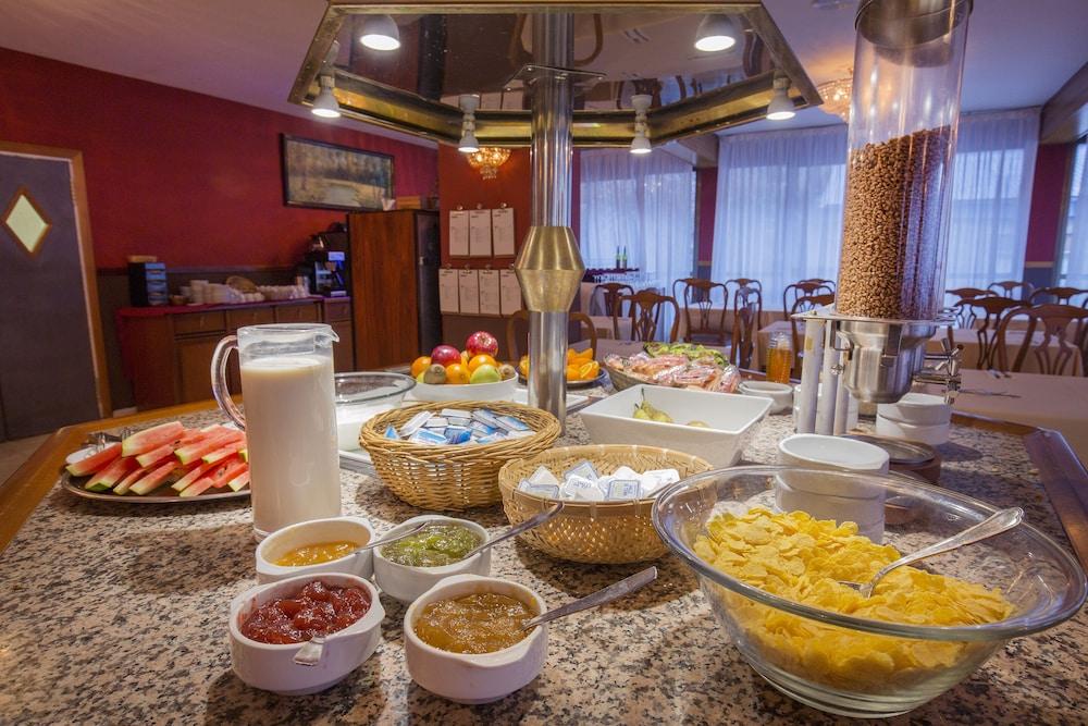 Hotel Ενκάμπ Εξωτερικό φωτογραφία