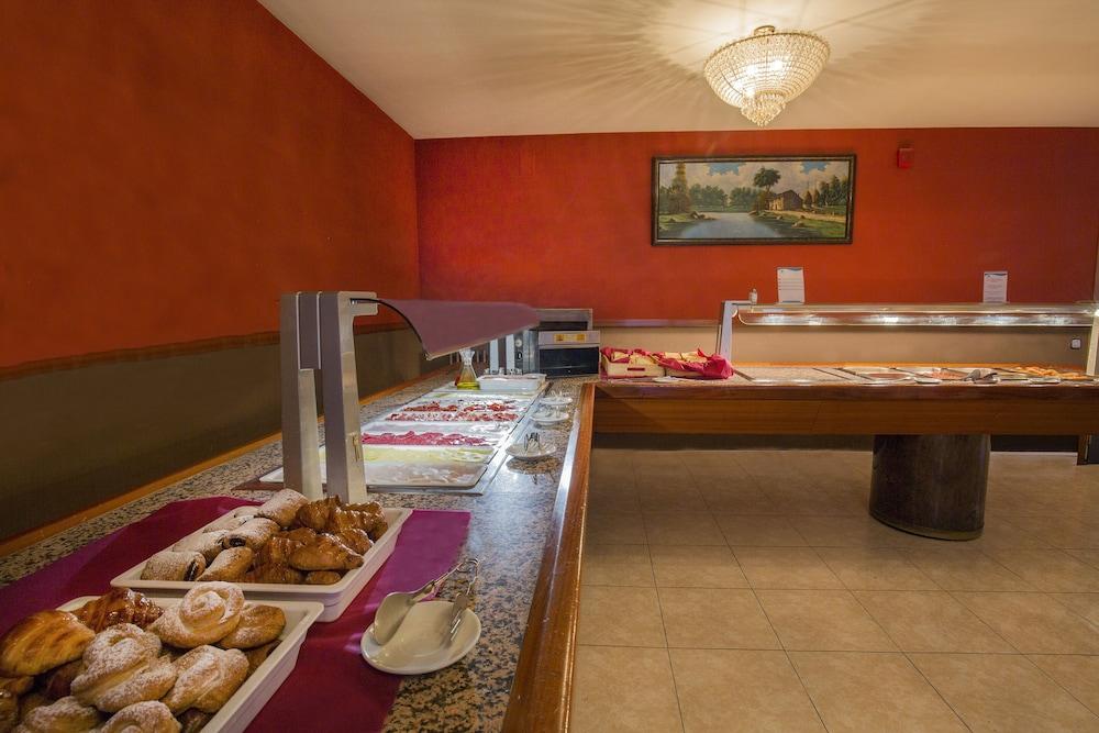 Hotel Ενκάμπ Εξωτερικό φωτογραφία
